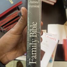 KJV Family Bible - King James Version with articles for families